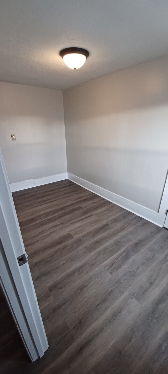 Dormitorio 1 - 85 Elm Street