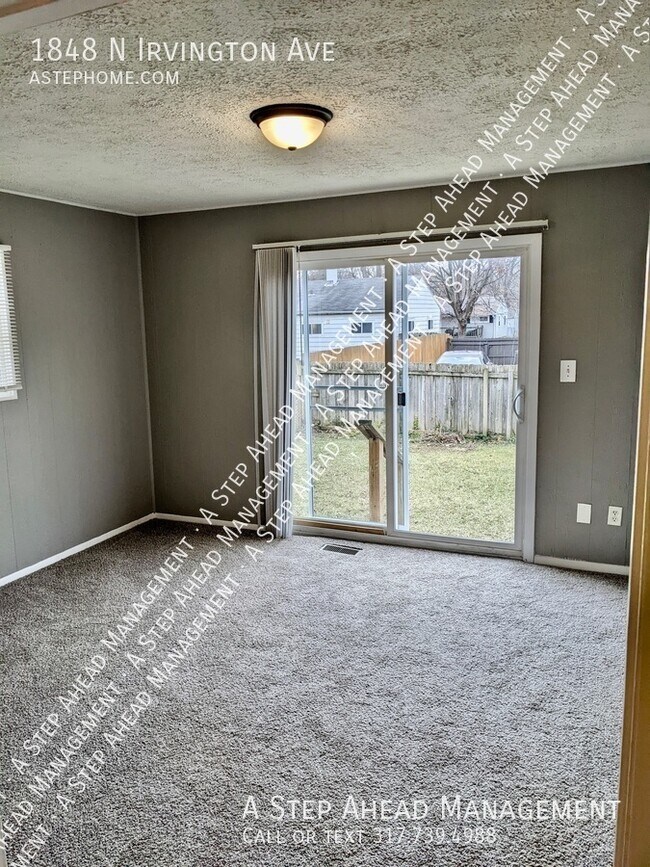 Building Photo - 1848 N Irvington-3 Bed/1 Bath Move-in Ready
