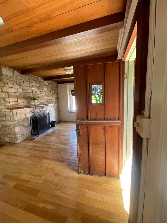 Foto del edificio - woodsy Pacific Grove cottage