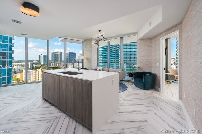 Foto del edificio - 2900 NE 7th Ave
