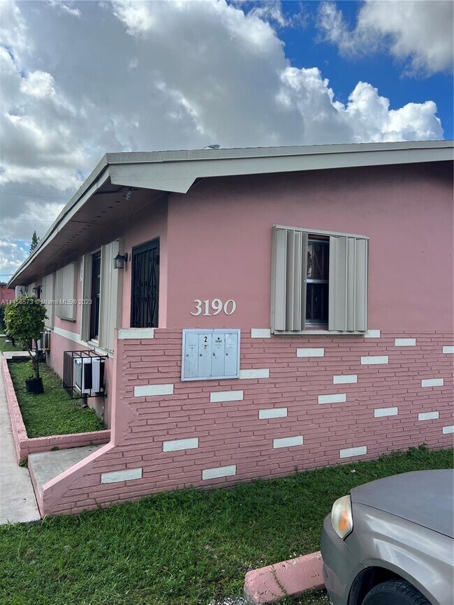 Building Photo - 3190 NW 135th St