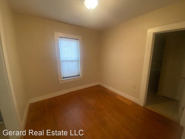 Building Photo - 2 br, 1 bath House - 1025 S 15th Street