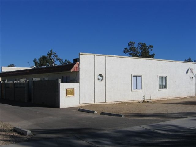 Building Photo - 2718 E Tierra Buena Ln