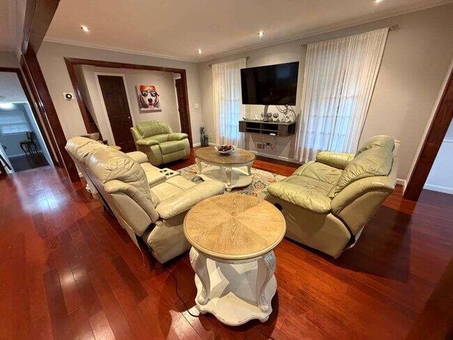 Foto del edificio - 1732 Eldonlas Ct