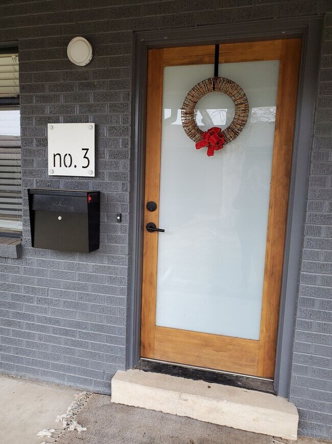 Building Photo - Remington1705 (KC-JF)