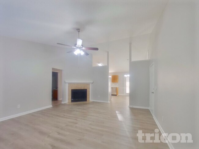 Foto del edificio - 173 Burma Rd