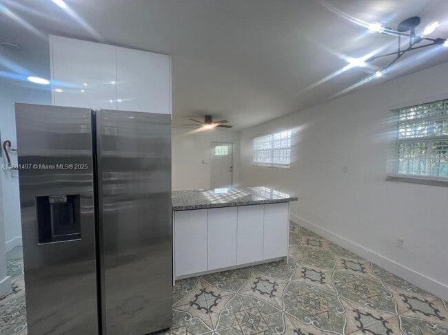Foto del edificio - 3081 NW 94th St