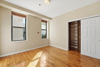 Building Photo - 129 Willow Ave