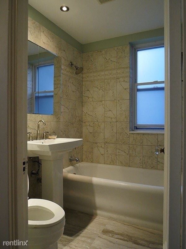 Building Photo - 2621 N Emmett St