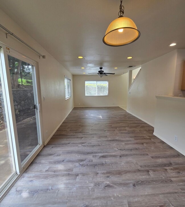 Building Photo - 3/2.5 home in Piilani Villages