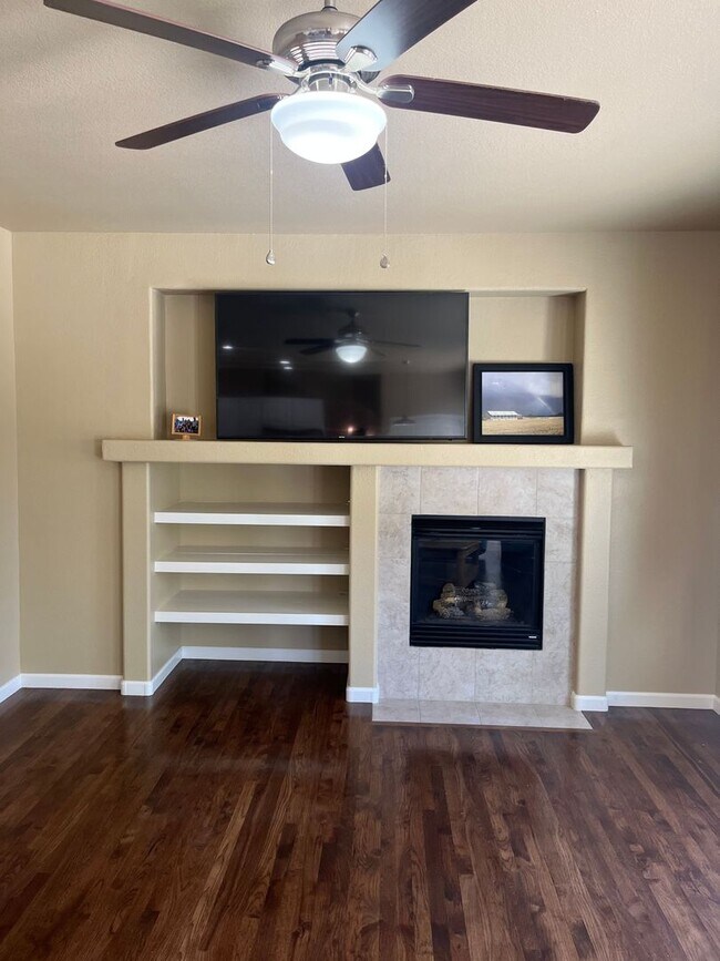 Foto del edificio - 3658 Claycomb Ln