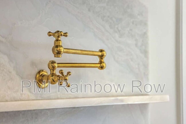 Foto del edificio - 755 Adluh St