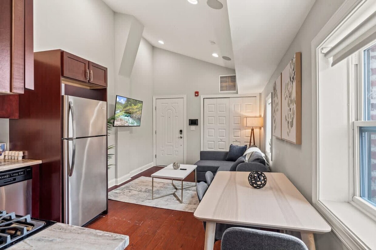 Foto principal - 602 S 2nd St