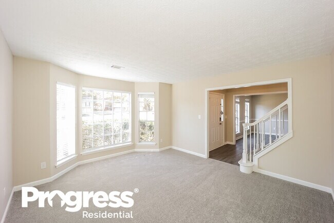 Building Photo - 6570 Smoke Ridge Dr