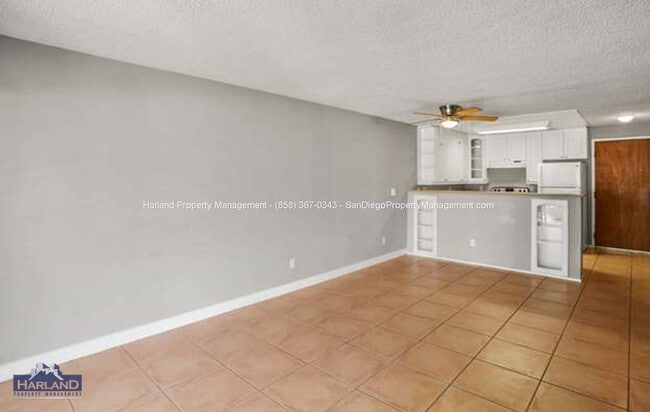 Foto del edificio - 8308 Regents Rd