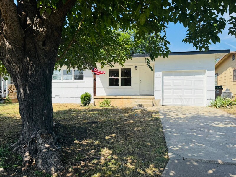 Foto principal - 1005 N Jackson St