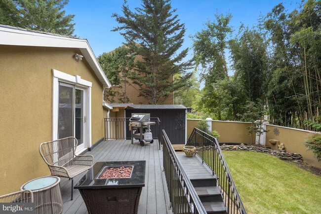 Foto del edificio - 2730 Oak Valley Dr