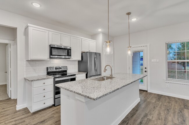 Building Photo - 404 Onyx Dr
