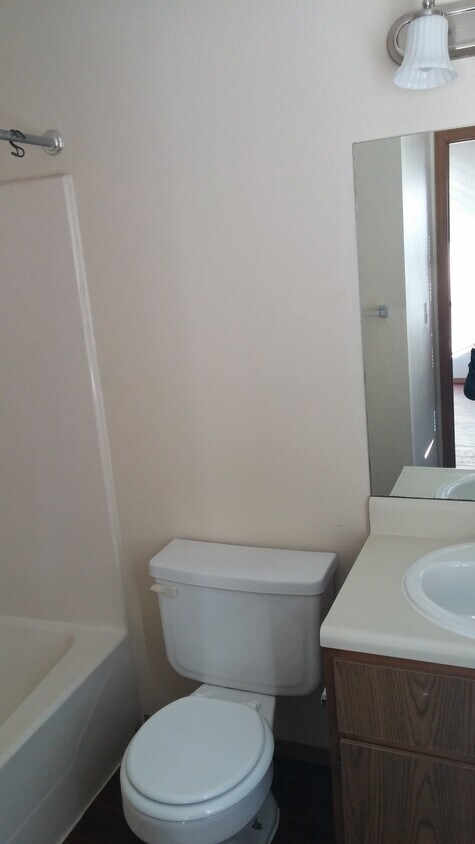 Foto del edificio - 1722 E Cherry St