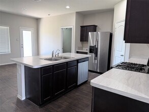 Building Photo - 21519 Victoria Harbor Dr