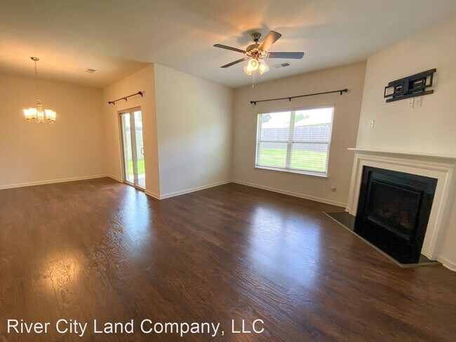 Foto del edificio - 4 br, 2 bath House - 295 Vivian Way