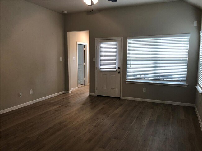 Foto del edificio - 9206 Wood Beach Way