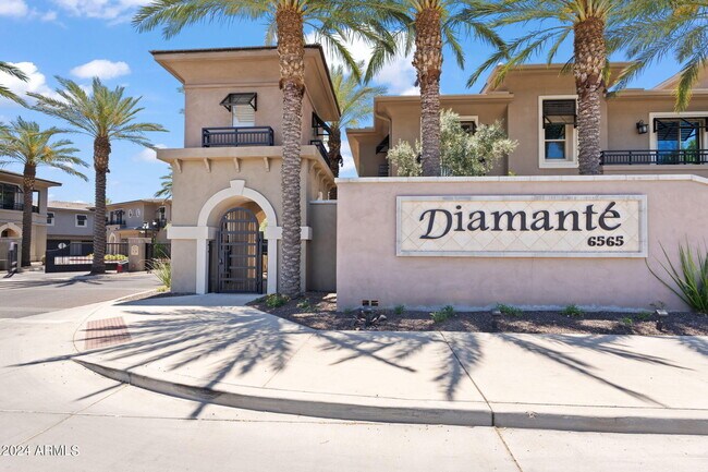 Foto del edificio - 6565 E Thomas Rd