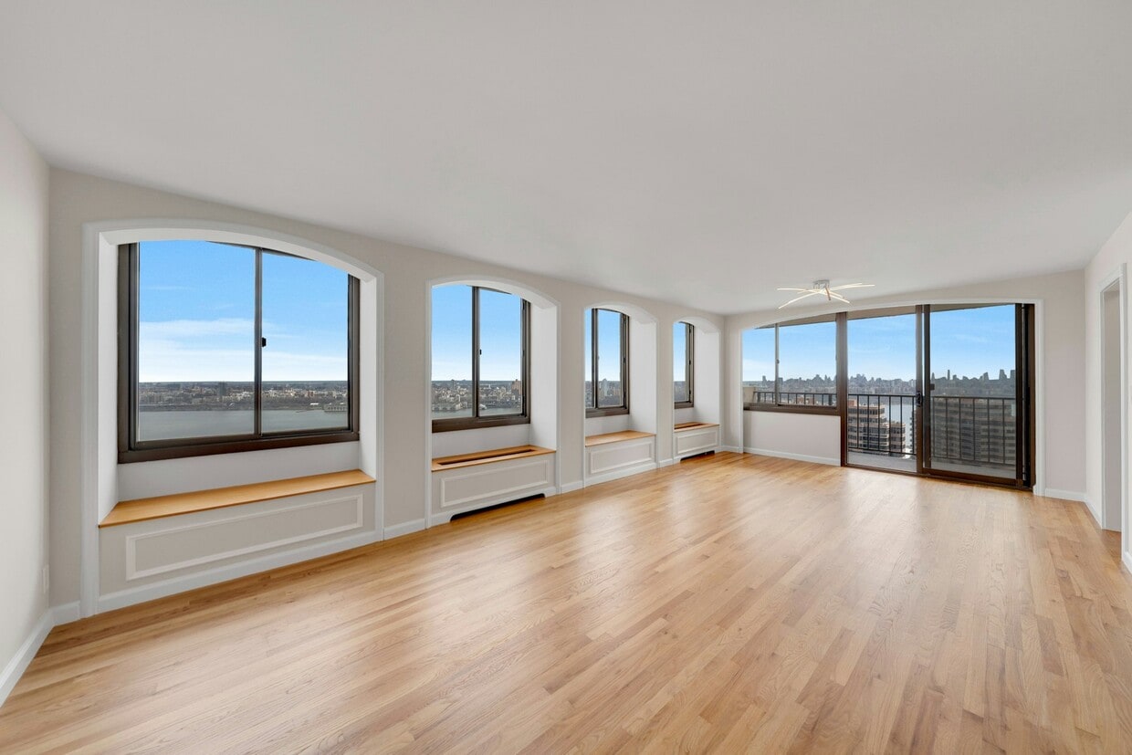 Photo - 300 Winston Dr (Cliffside Park, NJ)