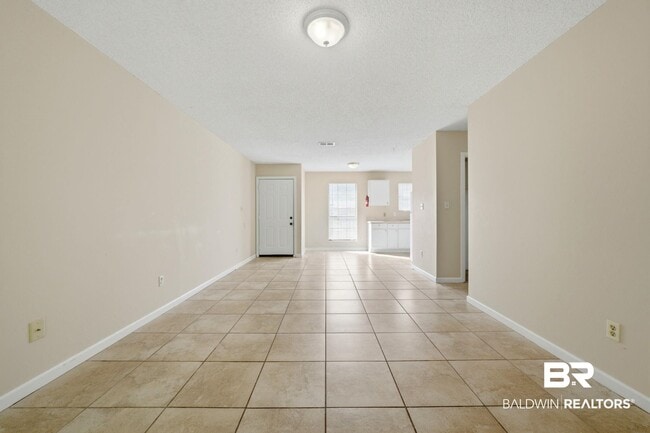 Building Photo - 6392 Schoel Ln