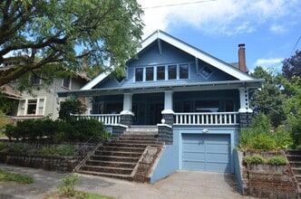 Building Photo - 1614 SE 22nd Ave