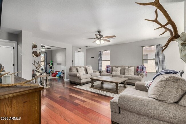 Foto del edificio - 8043 W Eva St