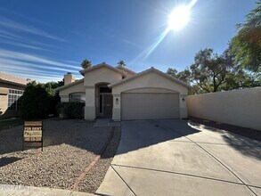 Building Photo - 51 N Del Pueblo Pl