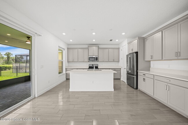 Foto del edificio - 640 Veridian Cir NW