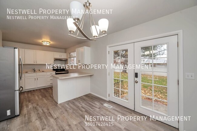 Building Photo - $200 OFF 1ST MONTH'S RENT - Upgraded 4-Bed...
