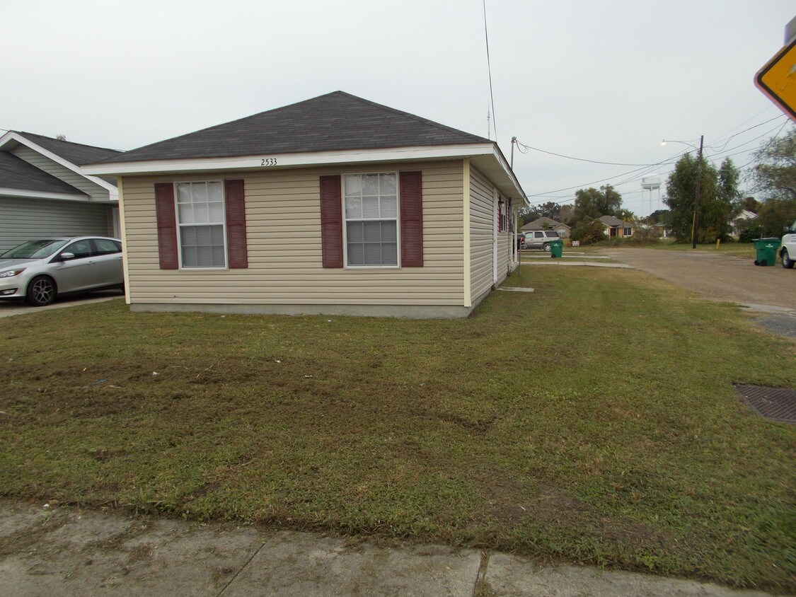 2533 Huey P Long Ave, Gretna, LA 70053 House Rental in Gretna, LA