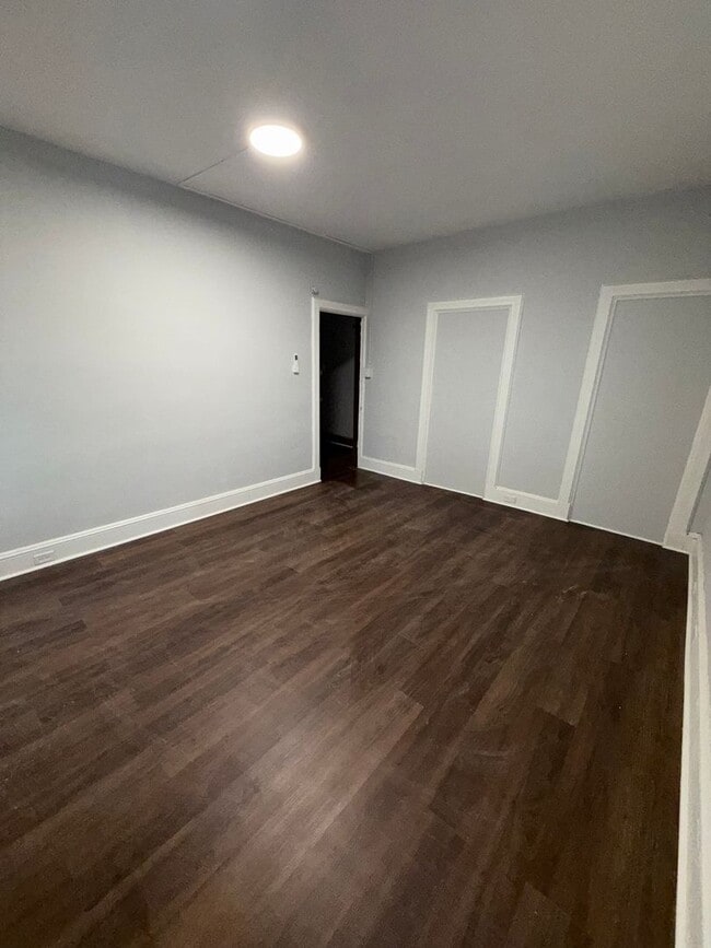 Photo - 226 E Winona Ave Apartment