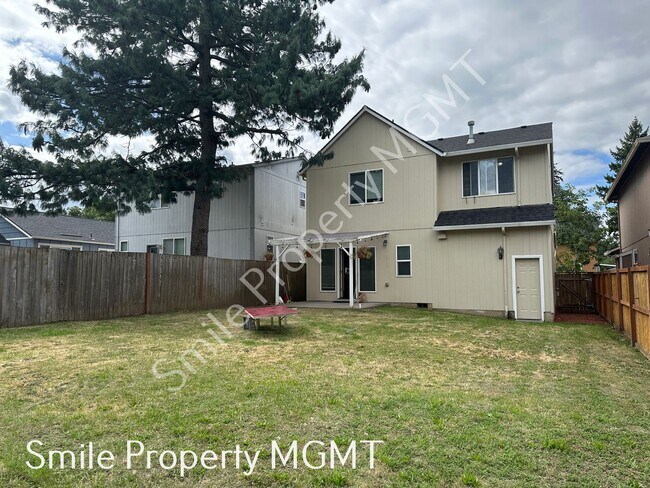 Foto del edificio - 6422 SE 137th Ave