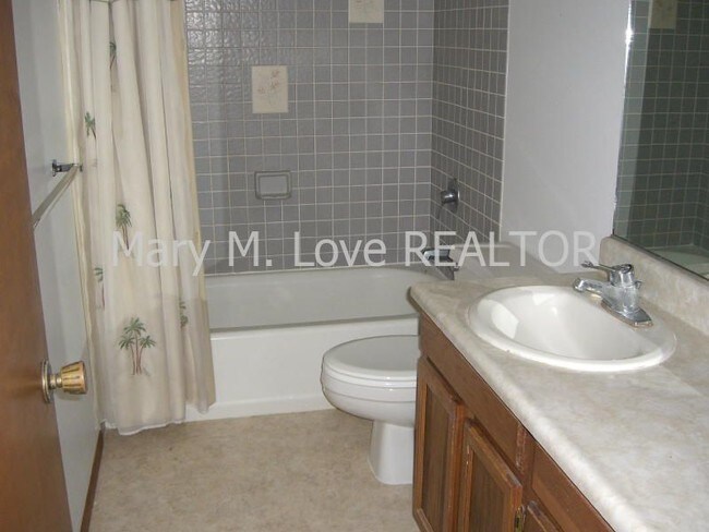 Building Photo - 81-6352-6352 Keopuka Pl