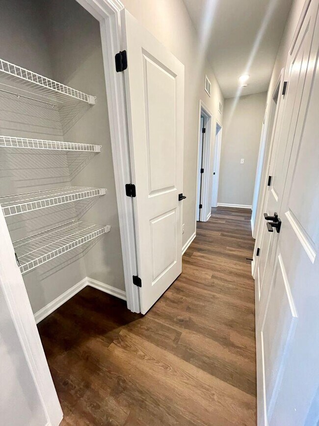 Foto del edificio - 111 Juniper Path