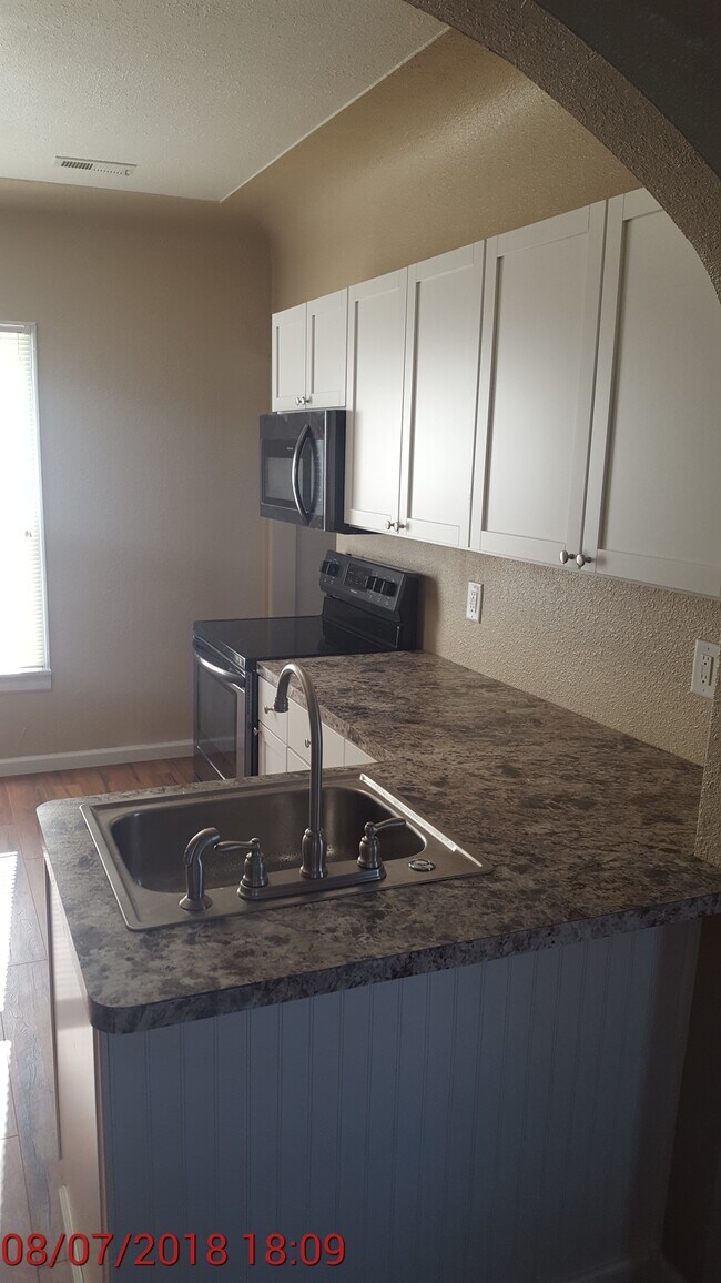 Kitchen - 615 N Orchard St