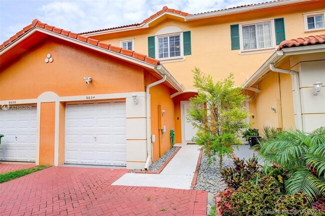 Building Photo - 6604 Catalina Ln