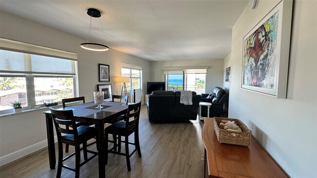 Foto del edificio - 1630 N Ocean Blvd