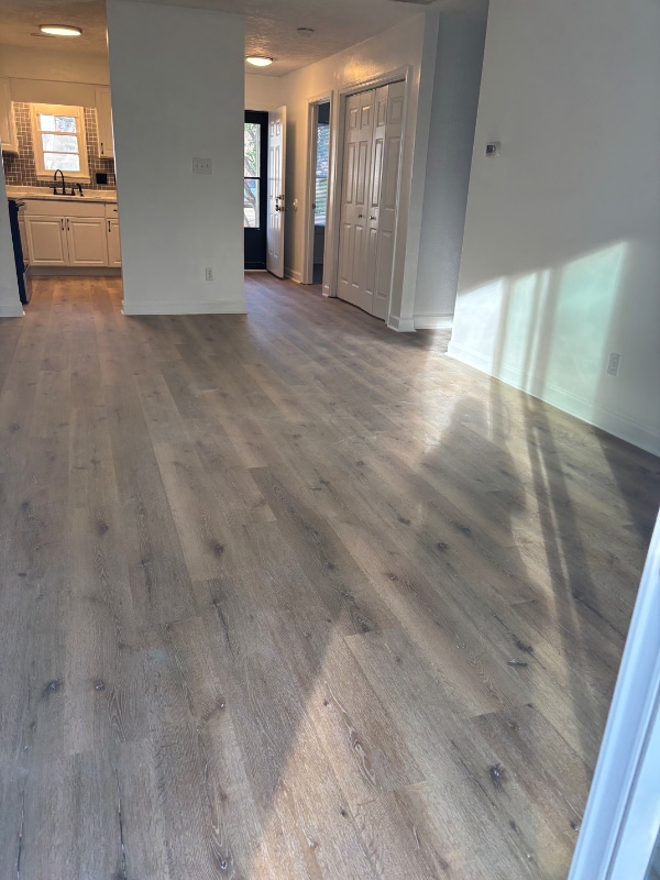 Foto del edificio - 3704 Pine Knoll Dr