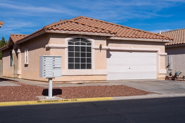 Foto del edificio - 1066 Wild Fern Ct