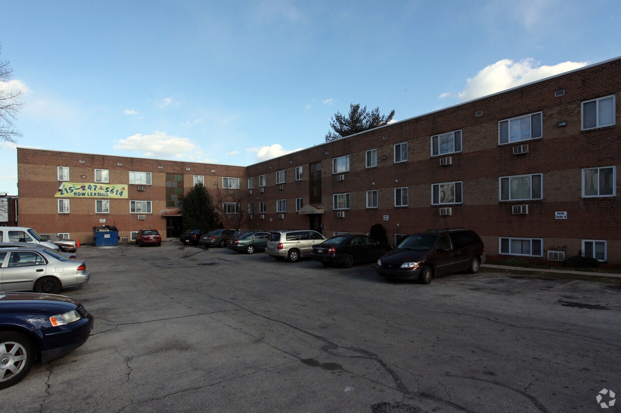 Foto del edificio - Robert Court Apartments