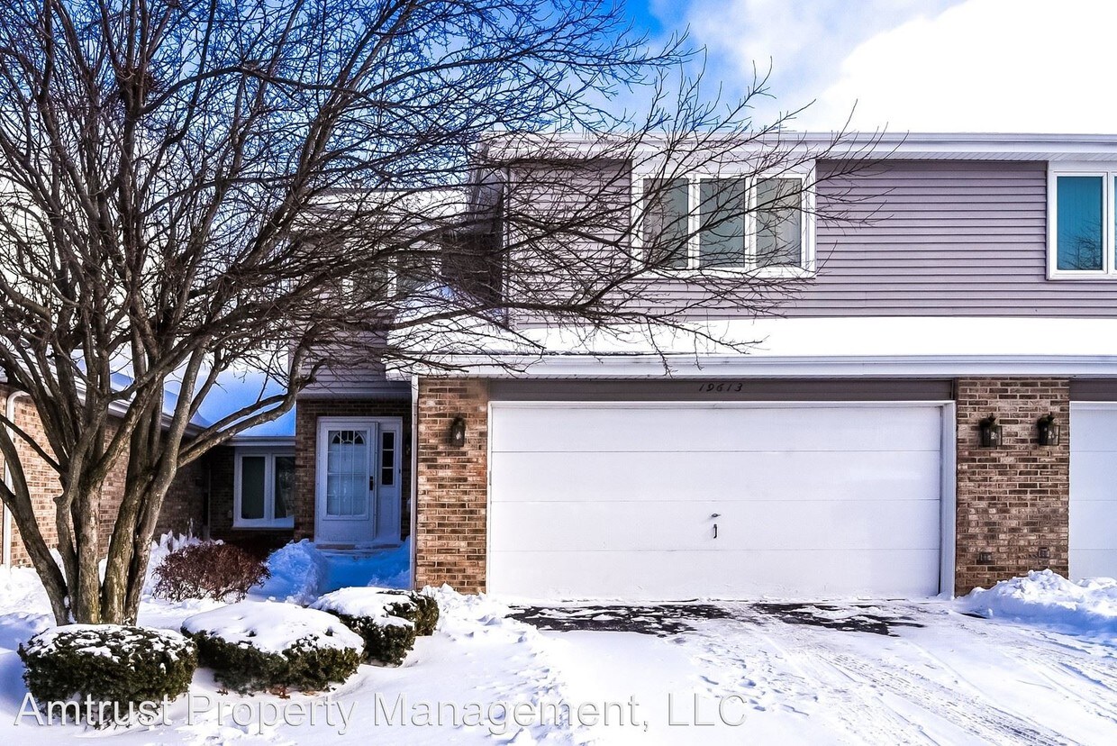 2 br, 1.5 bath House 19613 Cambridge Dr. House Rental in Mokena, IL