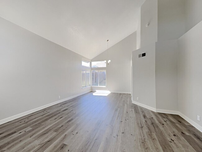 Building Photo - 4917 Dillon Cross Way
