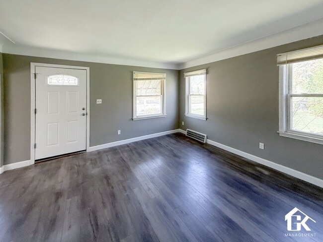 Building Photo - 7708 Penrod St