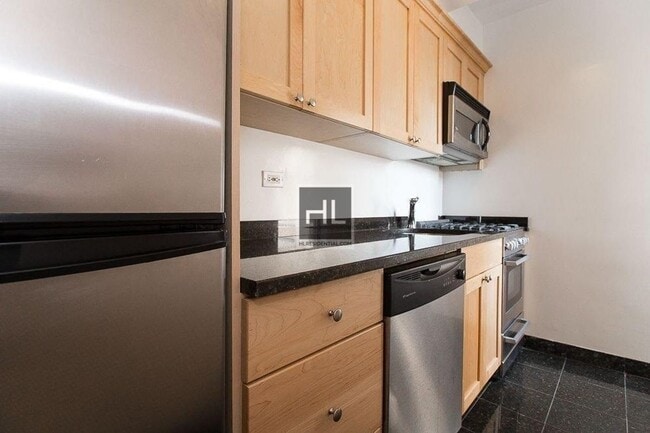 Building Photo - Christopher Street