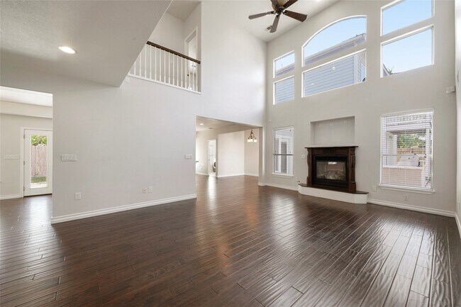 Foto del edificio - 1213 Wakefield Dr